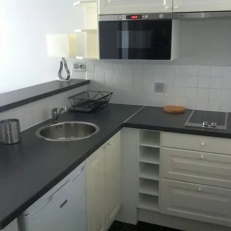 Residencia 3*